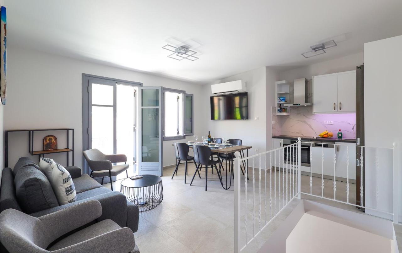 Axs First Floor Apartment Aegina Town المظهر الخارجي الصورة