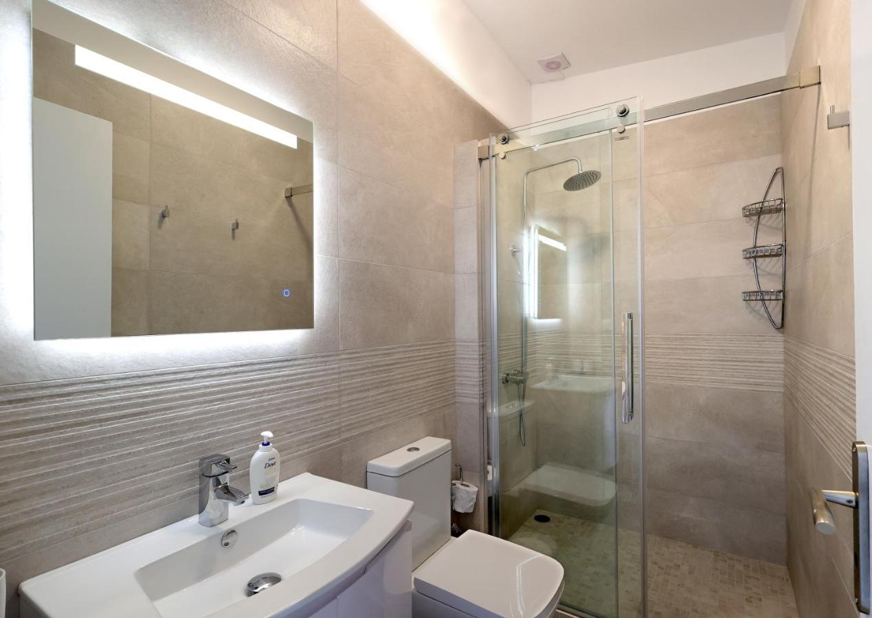 Axs First Floor Apartment Aegina Town المظهر الخارجي الصورة