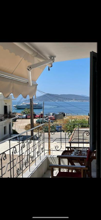Axs First Floor Apartment Aegina Town المظهر الخارجي الصورة