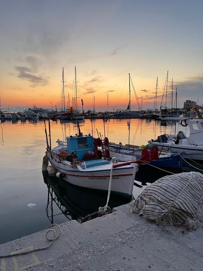 Axs First Floor Apartment Aegina Town المظهر الخارجي الصورة